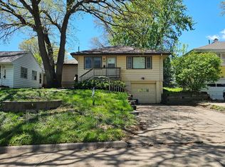 7761 Highland St, Ralston, NE 68127