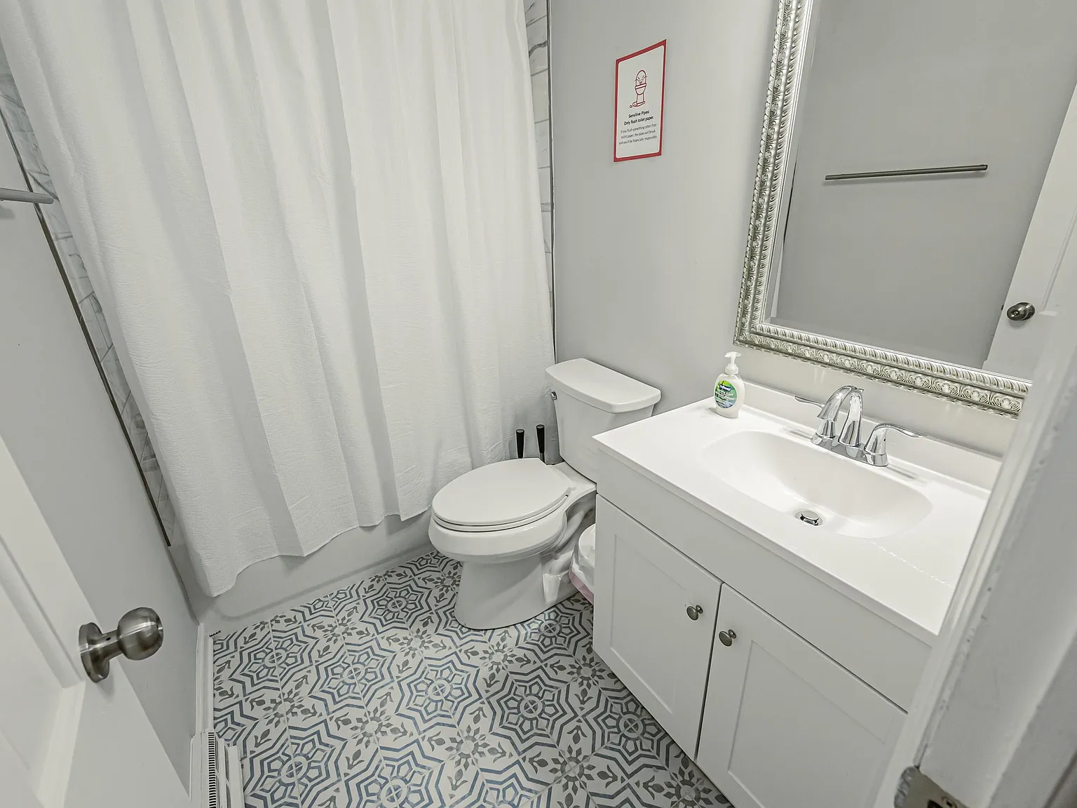4 bed, 3.0 bath, 1799 sqft, $957 — Photo 3