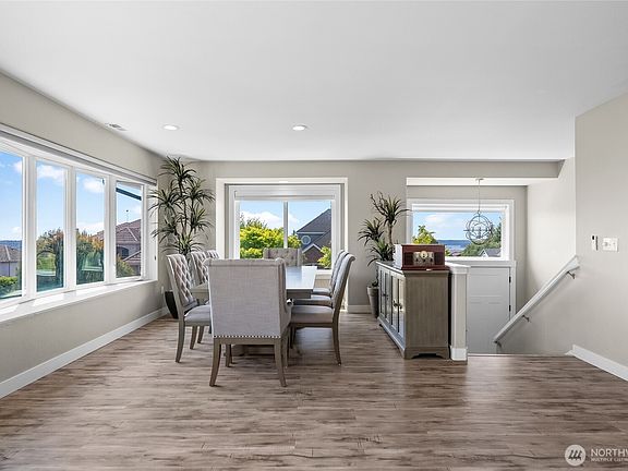 5th image of 5421 21st Avenue Ct NE