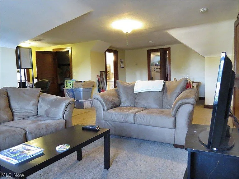 13513 Clifton Blvd #3 — Photo 3