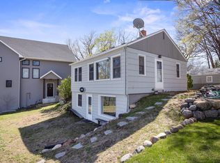 1519 W Medicine Lake Dr, Minneapolis, MN 55441