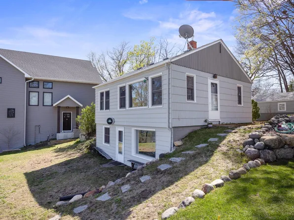 1519 W Medicine Lake Dr, Minneapolis, MN 55441