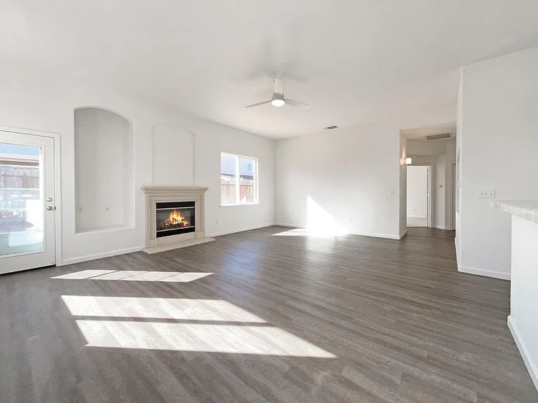 4308 Blake Cir — Photo 9