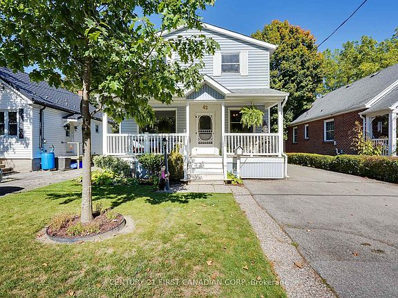 2nd image of 42 Briscoe St E
