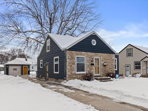 1401 East Crawford AVENUE, Milwaukee, WI 53207