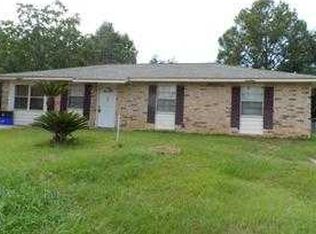 106 Phylis Dr, Gulfport, MS 39503