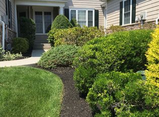31 Turnberry Ct, Monroe, NY
