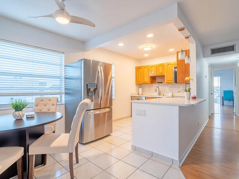 313 Burgundy Ave #G — Photo 5