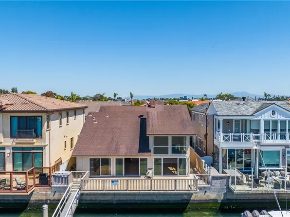 16661 Carousel Ln, Huntington Beach, CA 92649