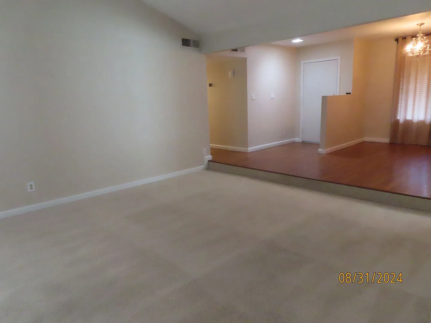 Beautiful 3 Bedroom 2 Bath Home w/Pool — Photo 4
