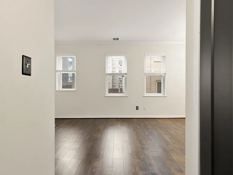 2114 N St NW #15 — Photo 2