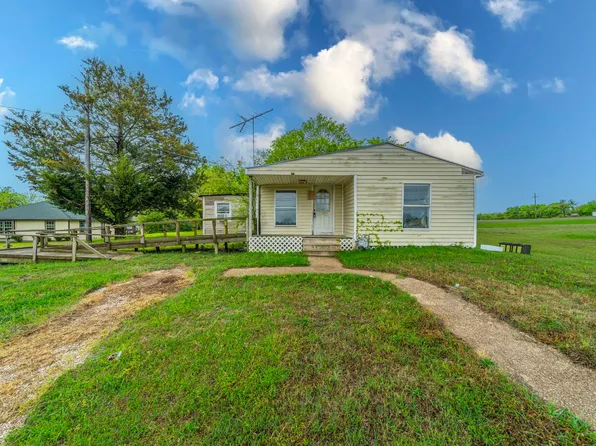 508 Summit St, Farmersville, TX 75442