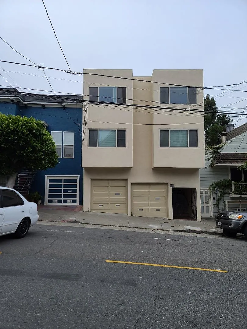 2586 Post St photo 1