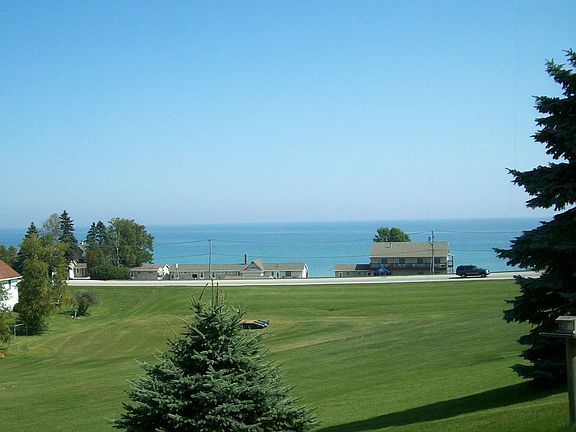 3rd image of 50 Villa Heights Ct