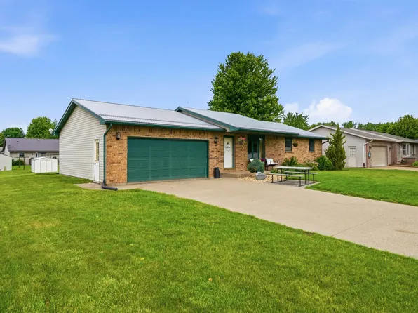 547 Hickory Ridge St, Peosta, IA 52068