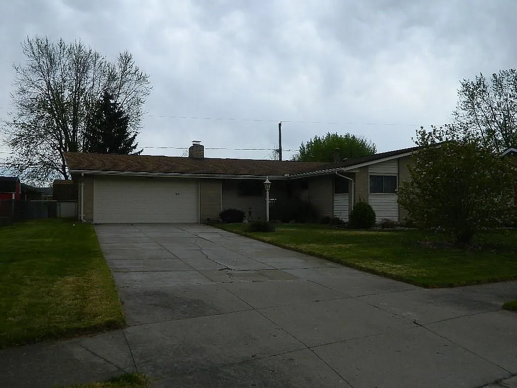 1201 Imperial Blvd photo 1