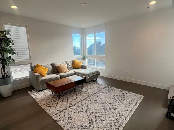 814 Marina Way S, Richmond, CA 94804