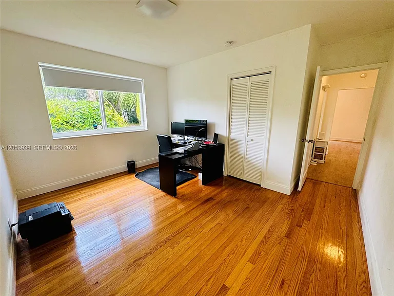 920 N 26th Ave — Photo 13