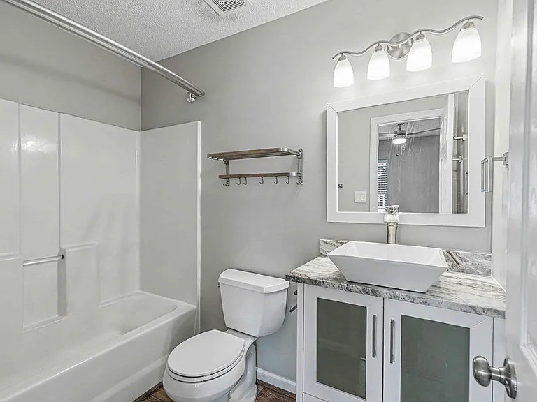 103 Meadowbrook Ln #1 — Photo 17