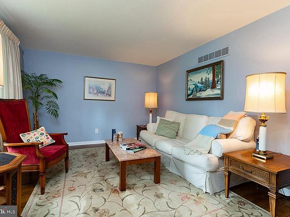 5th image of 3309 Tunison Dr