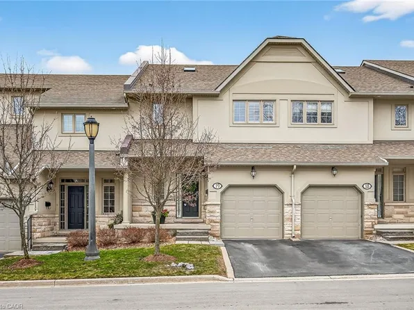71 Sulphur Springs Rd #19, Hamilton, ON L9G 5C1