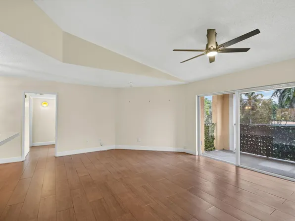 123 Yacht Club Way #307, Hypoluxo, FL 33462