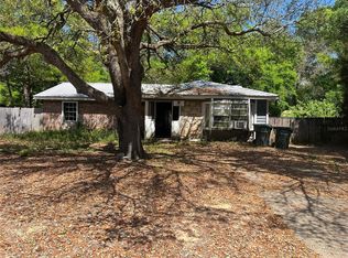 5906 Independence Dr, Milton, FL 32570