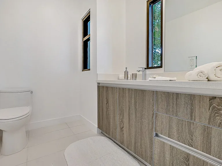 Residences at Village Walk — Photo 58