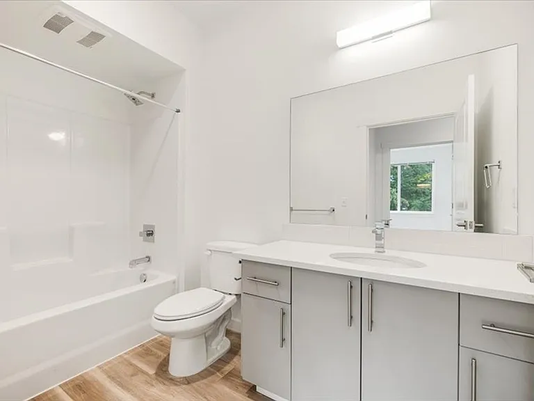 Hermoso View Apartments — Photo 45