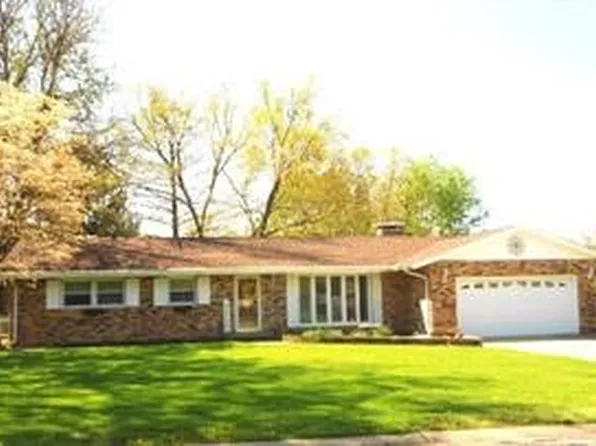 22 W Liberty Ln, Danville, IL 61832
