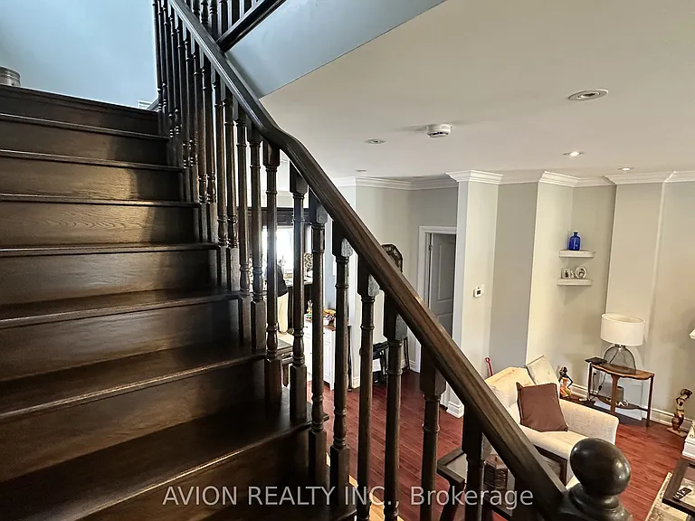 294 Warden Ave — Photo 11
