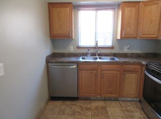 4725 California St APT 3, Omaha, NE 68132
