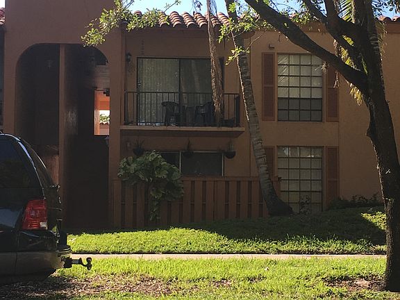 5th image of 7100 Fairway Dr APT K14
