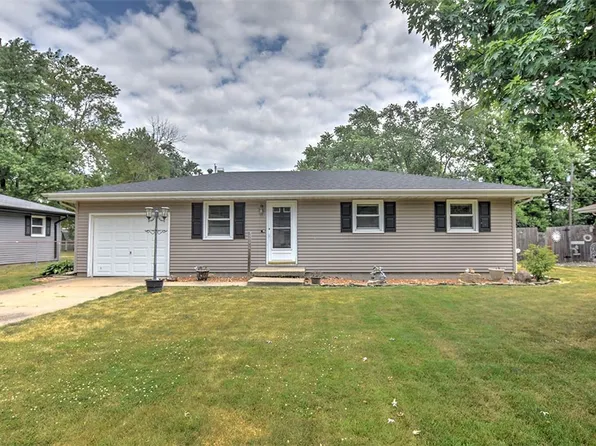 214 W Plains Dr, Oreana, IL 62554