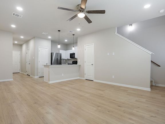 3rd image of 7103 Georgeann Dr #4