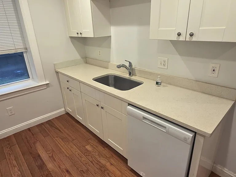 70 Bellingham St #1B — Photo 3
