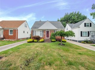 6284 W 54th St, Parma, OH 44129