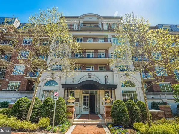 6900 Fleetwood Rd Unit 510, McLean, VA 22101
