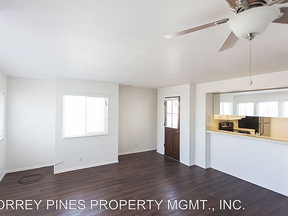 3rd image of 933 Seacoast Dr APT E