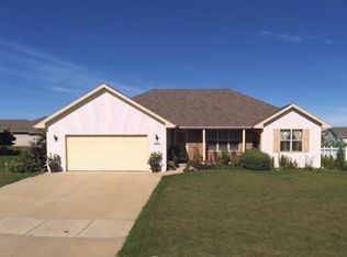 3945 Wright Cir, De Pere, WI 54115