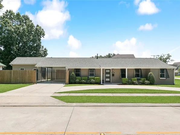 9721 Paula Dr, River Ridge, LA 70123