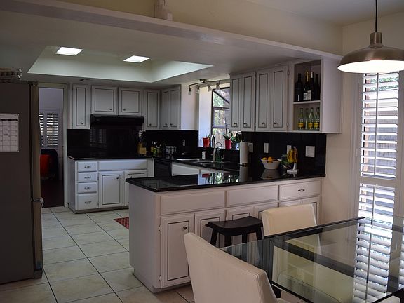 4th image of 4602 Emory Oak Woods