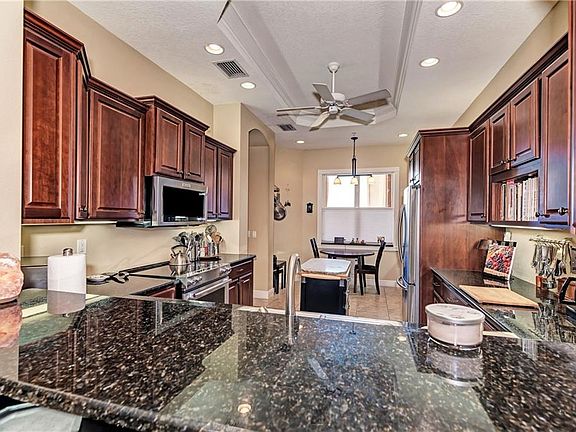 5th image of 5248 Manorwood Dr