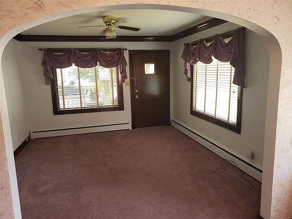 5th image of 509 W Minckler St