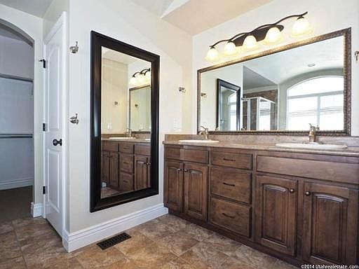 5th image of 2847 N Desert Forest Ln