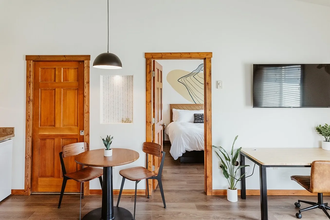 1 bed, $4,025 — Photo 1