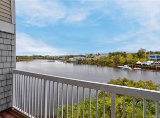 4 Daskams Ln UNIT 122, Norwalk, CT 06851