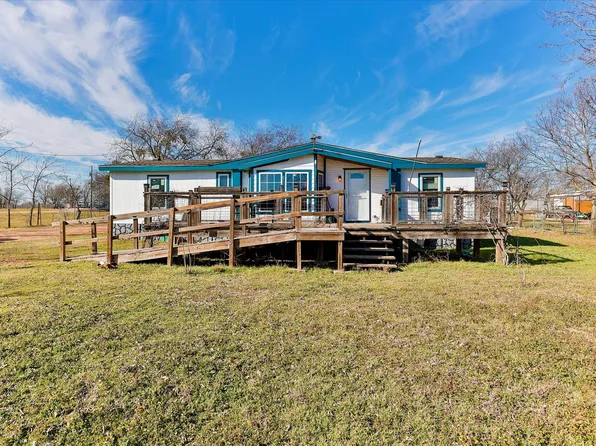 8717 Skyline Dr, Joshua, TX 76058