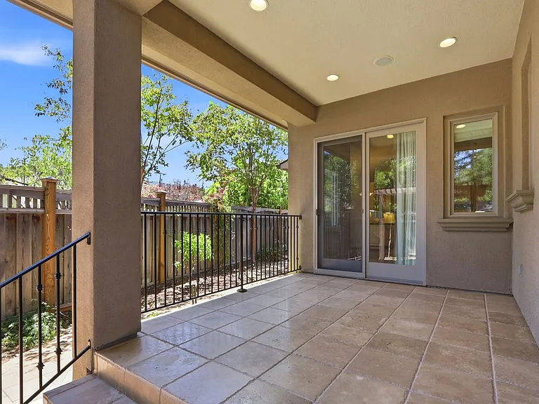 16771 Frank Ave — Photo 23