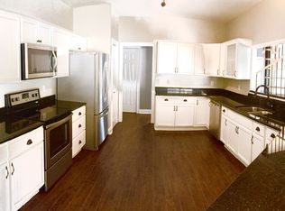 2860 Masters Blvd, Navarre, FL 32566